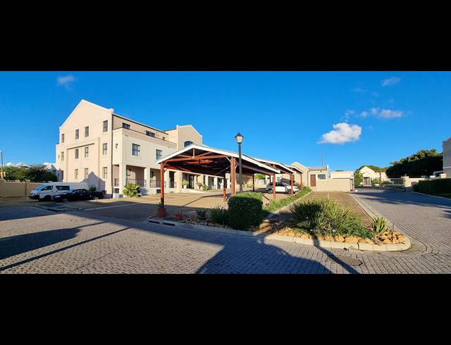 168M² OFFICE RENTED IN THE CREST
